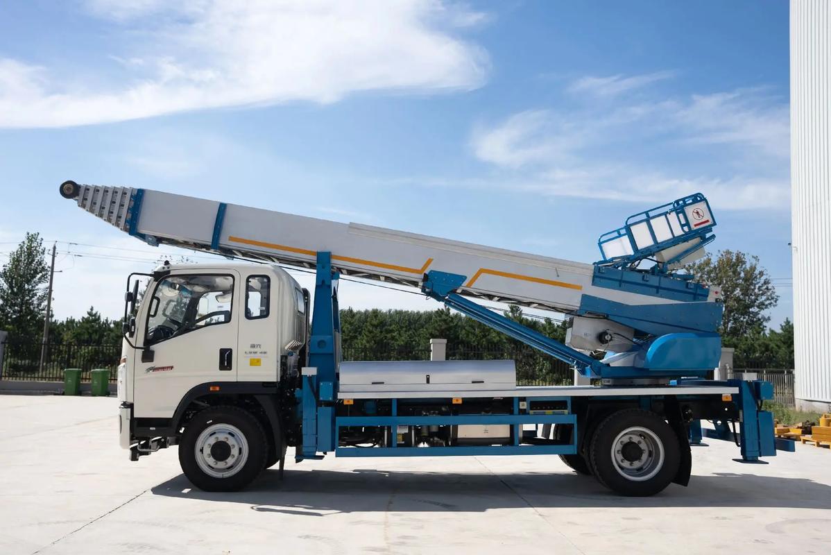 龙江镇云梯上料车租赁费用